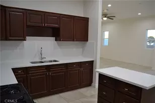 221 W 10th St, Perris, CA 92570 - Photo 33