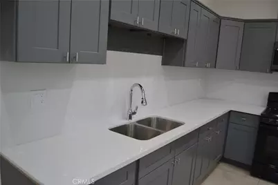 231 W 10th Street, Perris, CA 92570 - Photo 19