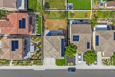 24212 Bay Laurel Avenue, Murrieta, CA 92562 - Photo 37