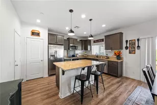 24212 Bay Laurel Ave, Murrieta, CA 92562 - Photo 7