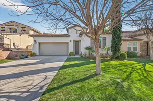 30075 Mickelson Way, Murrieta, CA 92563 - Photo 5