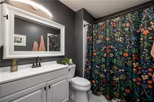 7940 Mission Center Ct, Mission Village, CA 92108 - Photo 17