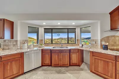 42253 Via Nortada, Temecula, CA 92590 - Photo 15