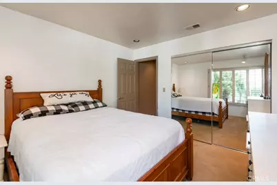 23428 Continental Way, Canyon Lake, CA 92587 - Photo 11