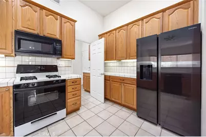 21971 Victorian Ln, Wildomar, CA 92595 - Photo 11