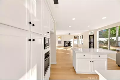 30409 Corte Santalina, Murrieta, CA 92563 - Photo 17