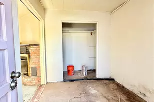 13807 Carson, Trona, CA 93562 - Photo 7