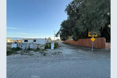 13807 Carson, Trona, CA 93562 - Photo 21