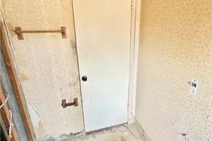 13807 Carson, Trona, CA 93562 - Photo 19