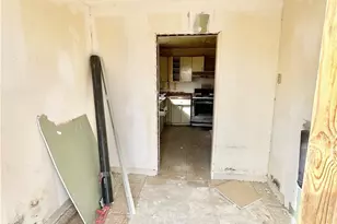 13807 Carson, Trona, CA 93562 - Photo 9