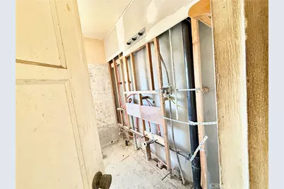 13807 Carson, Trona, CA 93562 - Photo 11