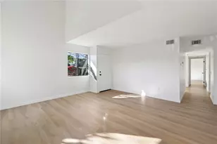 383 N Melrose Dr, Vista, CA 92083 - Photo 9