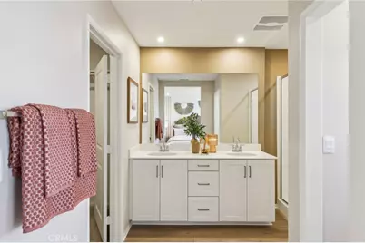 15513 April Dawn Way #4, Fontana, CA 92336 - Photo 23