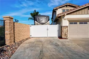 25094 Meridian Ct, Wildomar, CA 92595 - Photo 9