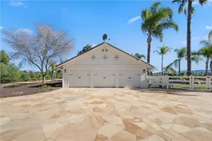 33905 Pauba, Temecula, CA 92592 - Photo 57