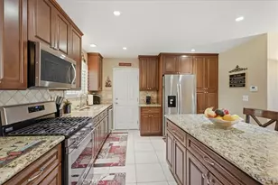 515 Newhall Dr, Corona, CA 92879 - Photo 15