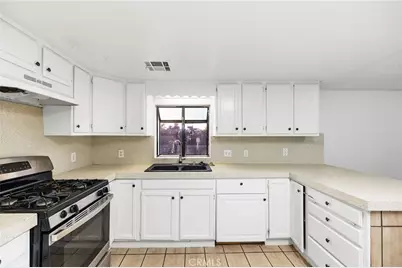 26778 Girard, Hemet, CA 92544 - Photo 7