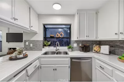 32042 Merlot Court, Temecula, CA 92591 - Photo 17