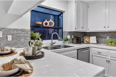 32042 Merlot Court, Temecula, CA 92591 - Photo 15