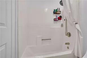 22196 Hoofbeat Way, Canyon Lake, CA 92587 - Photo 17