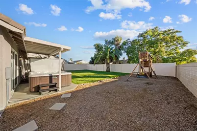 31285 Hamburg, Winchester, CA 92596 - Photo 35