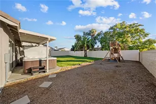 31285 Hamburg, Winchester, CA 92596 - Photo 35