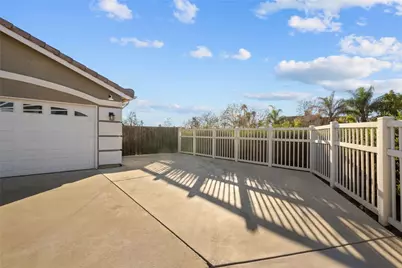 31285 Hamburg, Winchester, CA 92596 - Photo 9