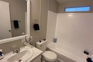 880 N Lake St, Hemet, CA 92544 - Photo 13