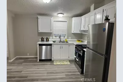 880 N. Lake Street #83, Hemet, CA 92544 - Photo 3