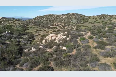 7 Turtle Creek Rd, Lake Elsinore, CA 92530 - Photo 11