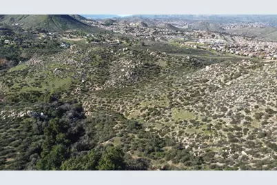 7 Turtle Creek Rd, Lake Elsinore, CA 92530 - Photo 17