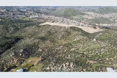 7 Turtle Creek Rd, Lake Elsinore, CA 92530 - Photo 3