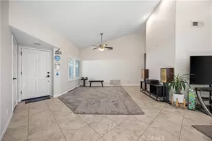 22952 Joaquin Ridge Dr, Murrieta, CA 92562 - Photo 3