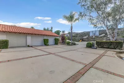 27800 Chantal Drive, Hemet, CA 92544 - Photo 5