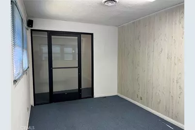 911 E Florida Avenue, Hemet, CA 92543 - Photo 9