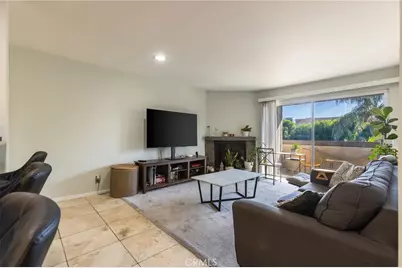 20253 Keswick, Winnetka, CA 91306 - Photo 3