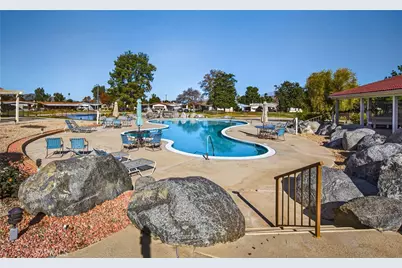 1300 W Menlo Avenue #94, Hemet, CA 92543 - Photo 21