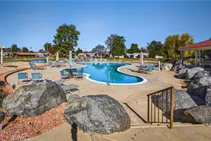 1300 W Menlo Ave, Hemet, CA 92543 - Photo 21