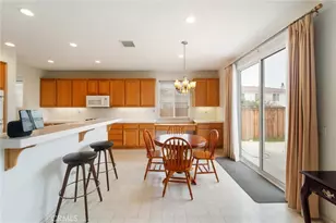 17191 Greentree Dr, Riverside, CA 92503 - Photo 11