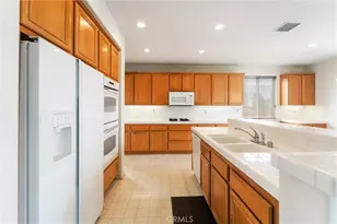 17191 Greentree Dr, Riverside, CA 92503 - Photo 13