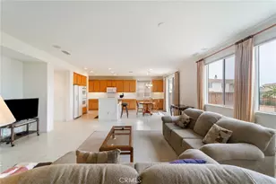 17191 Greentree Dr, Riverside, CA 92503 - Photo 19