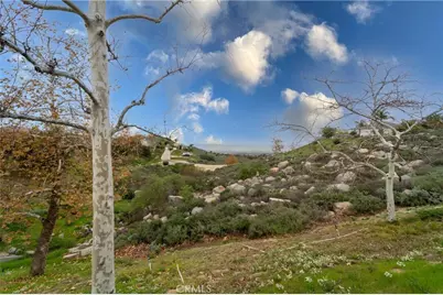 17191 Greentree Drive, Riverside, CA 92503 - Photo 45