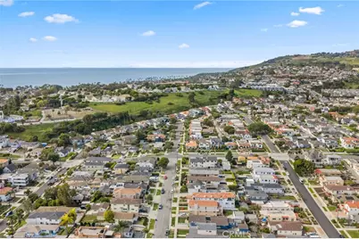 1240 W 22nd St, San Pedro, CA 90731 - Photo 11