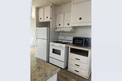 332 N Lyon #68, Hemet, CA 92543 - Photo 9