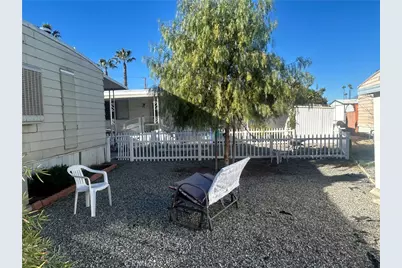 332 N Lyon #68, Hemet, CA 92543 - Photo 3