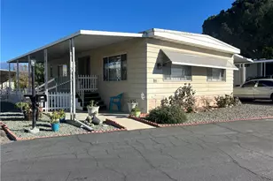 332 N Lyon, Hemet, CA 92543 - Photo 1