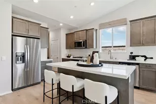 26175 Gentry Ave, Corona, CA 92883 - Photo 9