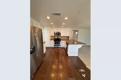 24471 Saradella Court, Murrieta, CA 92562 - Photo 7