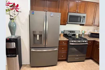 27571 Darrington Avenue #2, Murrieta, CA 92562 - Photo 3