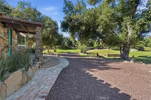 40730 Calle Bandido, Murrieta, CA 92562 - Photo 35